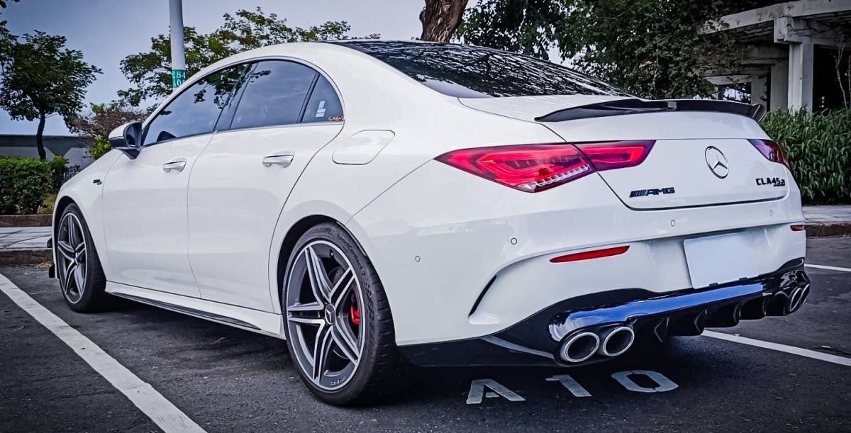 Mercedes-Benz CLA45S AMG W118