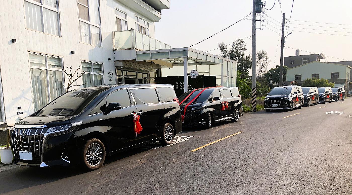 台南阿法結婚禮車推薦｜Alphard禮車出租｜高雄台南婚禮車隊首選 3/30