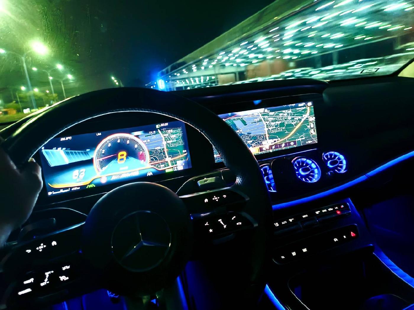 Mercedes-Benz E300 AMG（W213 FL）