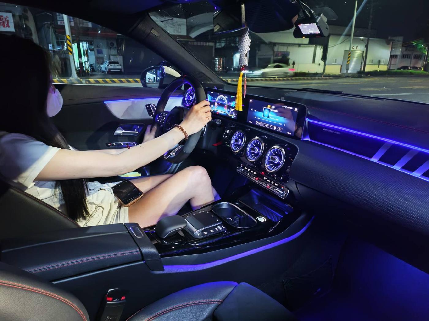 Mercedes-Benz CLA45S AMG W118